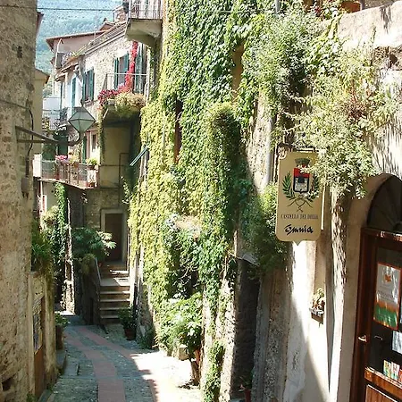 Suite-appartamento-del Dei Doria Lägenhet