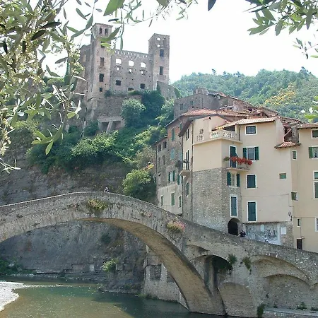 Suite-appartamento-del Dei Doria Dolceacqua