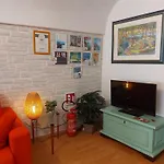 Suite-appartamento-del Dei Doria شقة