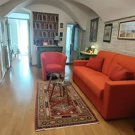 Suite-appartamento-del Dei Doria Apartamento
