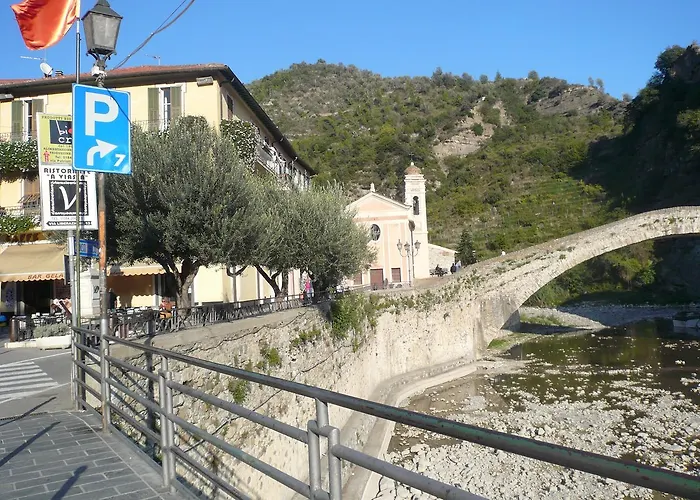 Suite-appartamento-del Dei Doria Dolceacqua